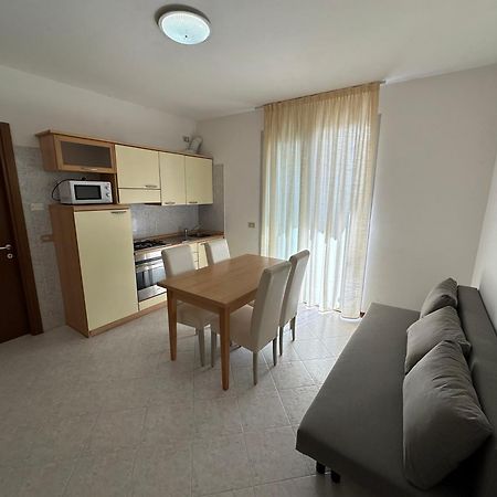 Residence Soleil - Agenzia Cocal Каорле Екстер'єр фото