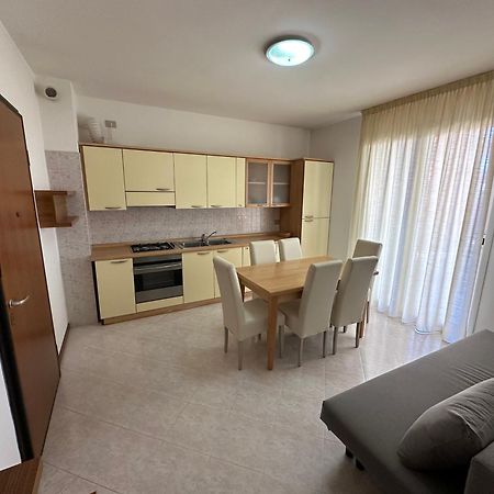 Residence Soleil - Agenzia Cocal Каорле Екстер'єр фото